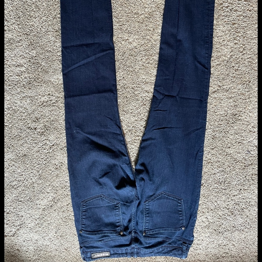 Burberry Melbourne jeans